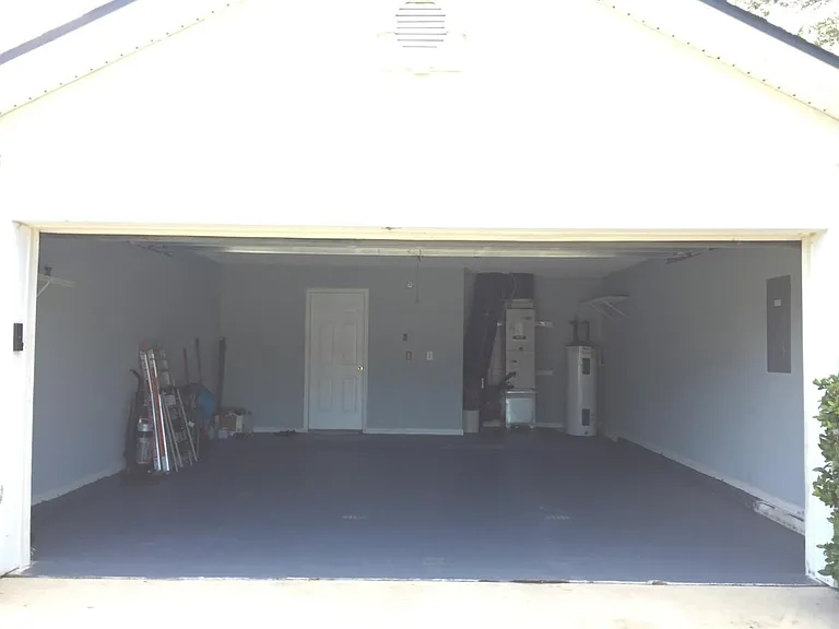 2-Car Garage