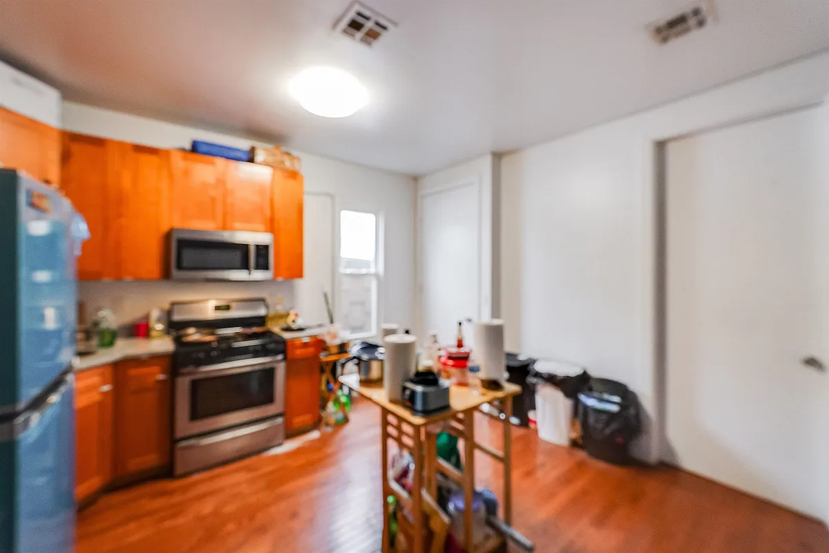 Building Photo - 195 Webster Ave #3