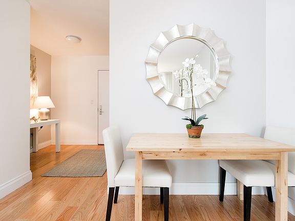 3rd image of 212 E 47th St APT 16C