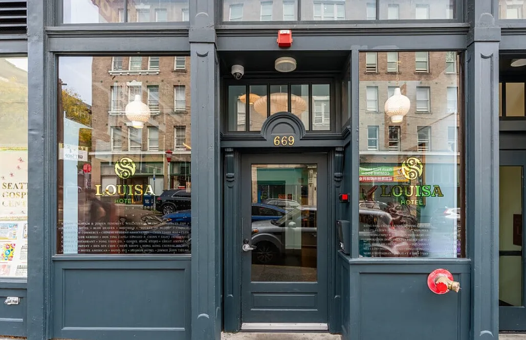 Louisa Hotel Apartments — Photo 4