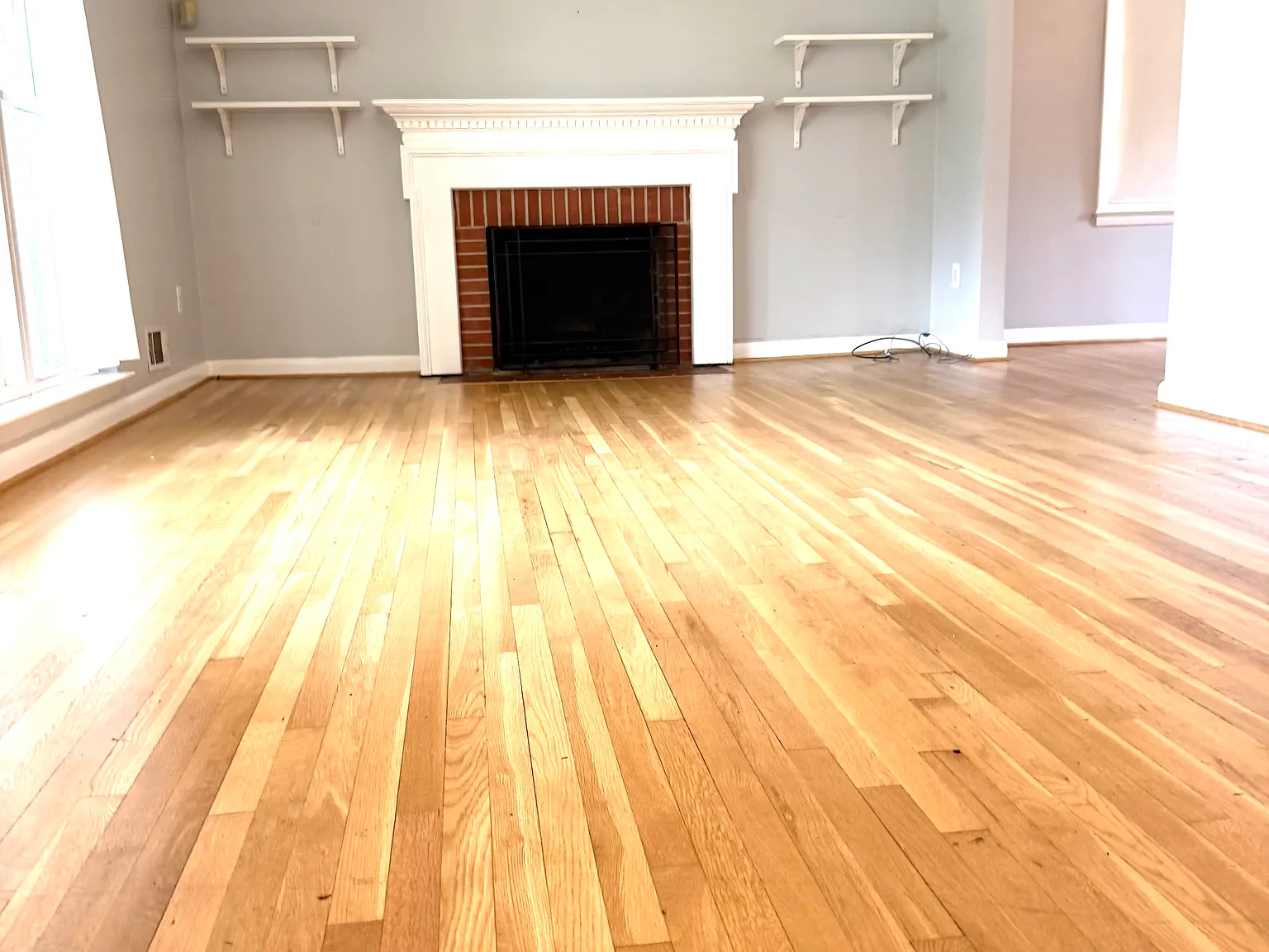 3 bed, 3.5 bath, 2200 sqft, $4,399 — Photo 4