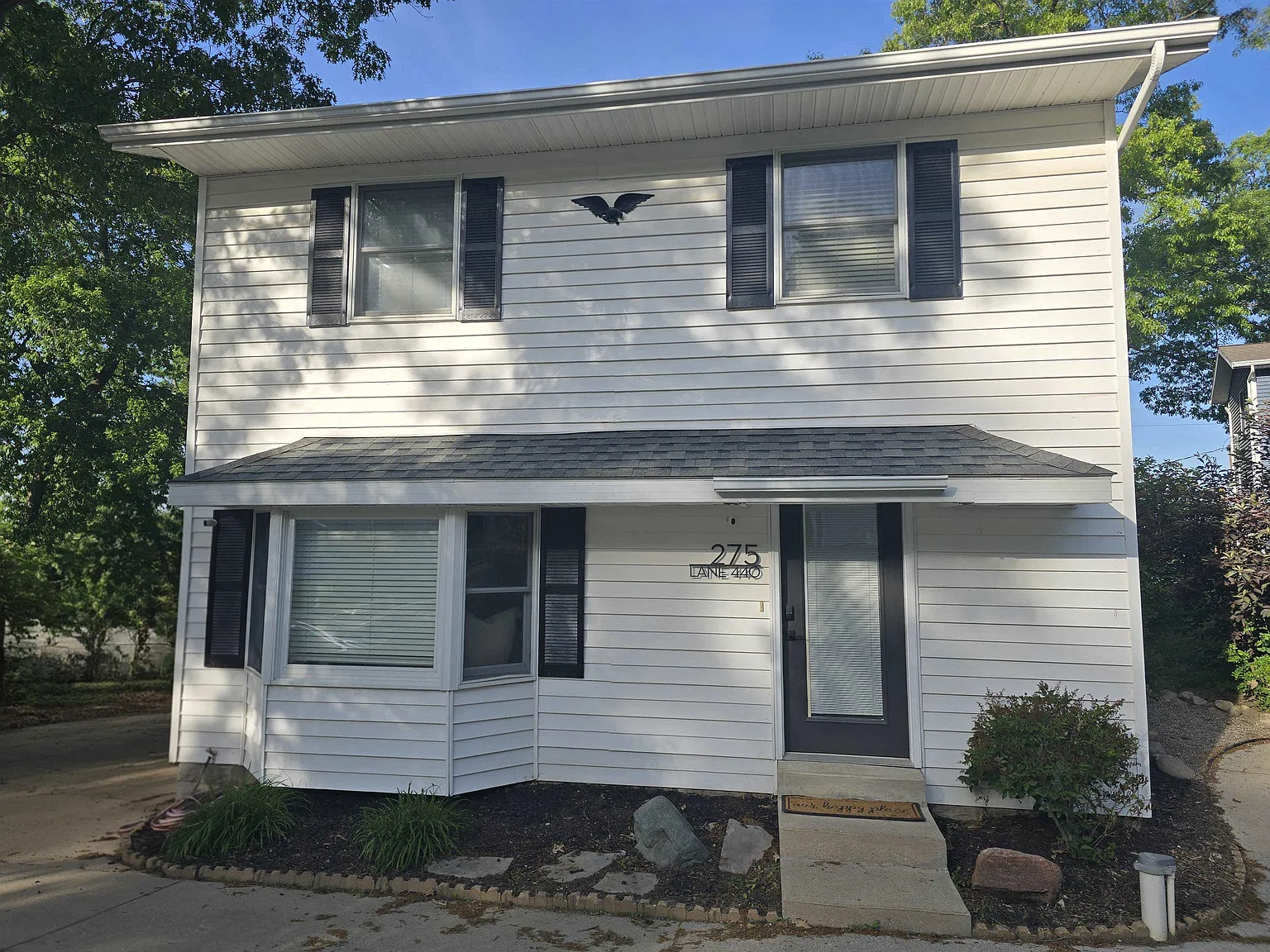 3 bed, 2.0 bath, 1602 sqft, $2,500 — Photo 4