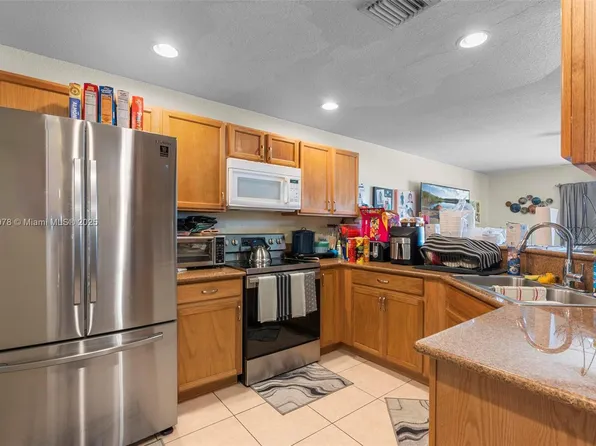 8988 Chambers St #8988, Fort Lauderdale, FL 33321