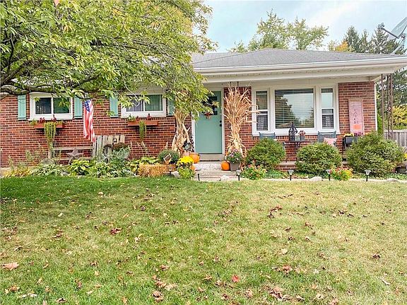 2nd image of 2613 Ferncliff Ave
