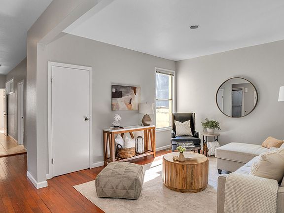 5th image of 271 Clara St #1A