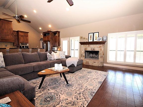 4th image of 9305 Monticello Dr