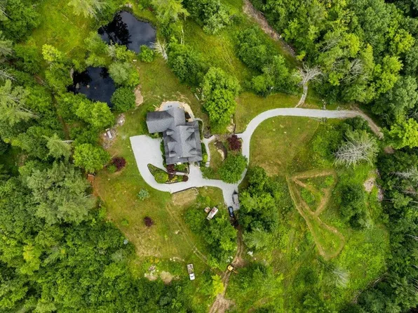 96 Dean Hill Road, Hillsborough, NH 03244