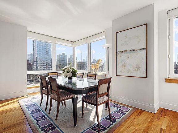 4th image of 300 E 77th St APT 18A