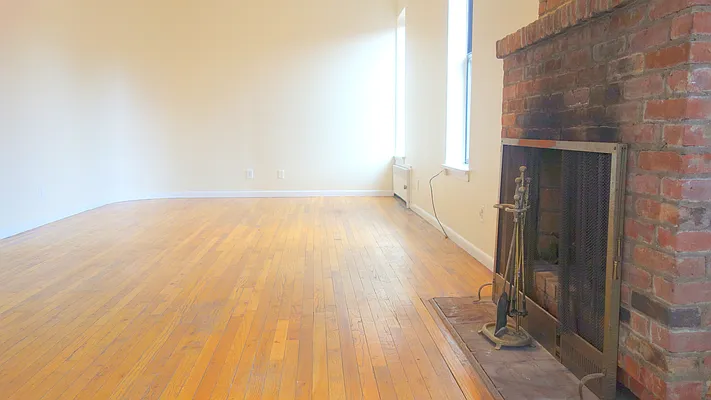 Rented by Manhattan Spaces | media 32