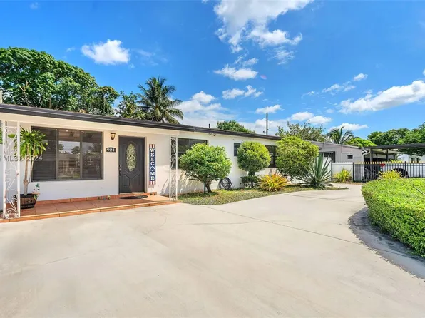 921 Curtiss Dr, Opa Locka, FL 33054