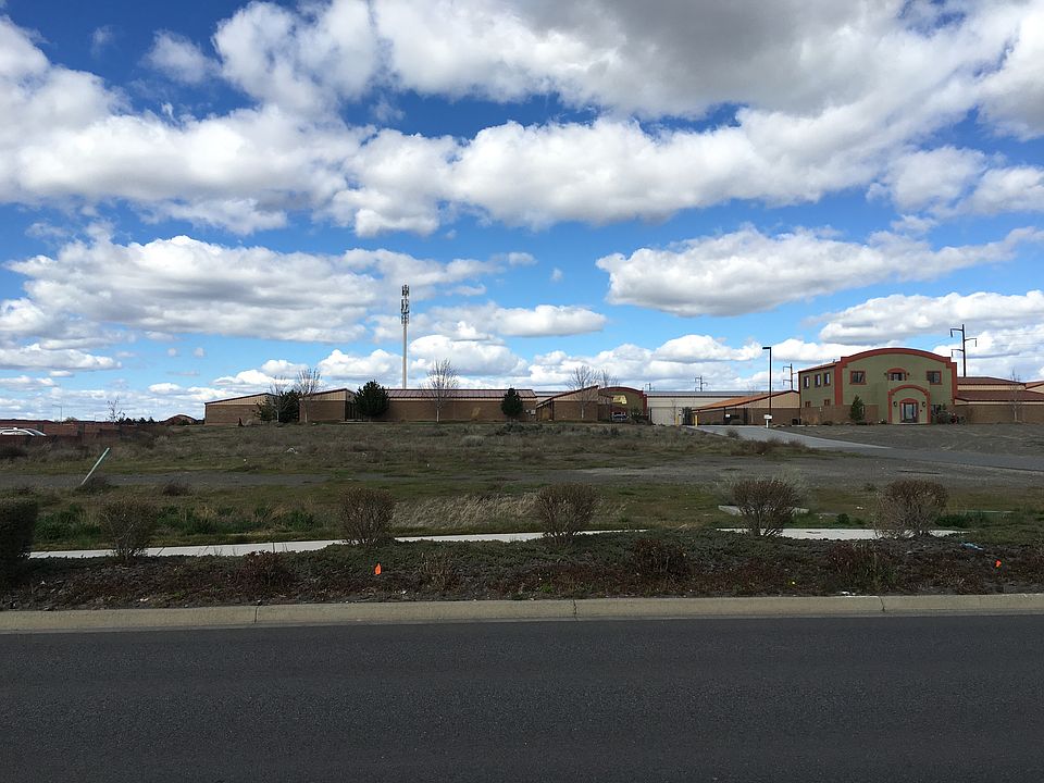 1st image of Sandifur Pkwy