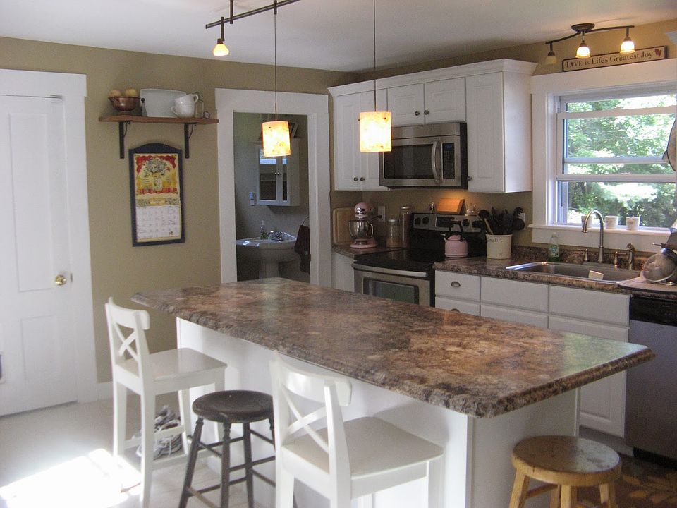 2nd image of 29325 Bolingbrook Rd