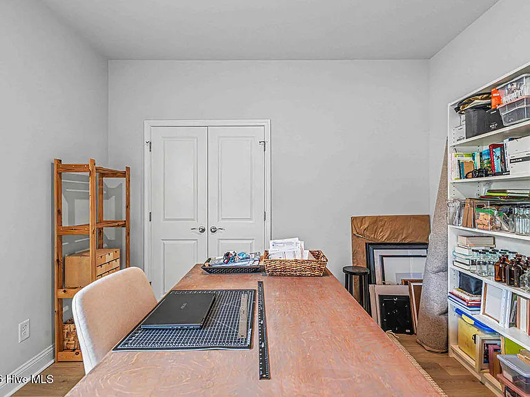 702 Greenwich Pl — Photo 30