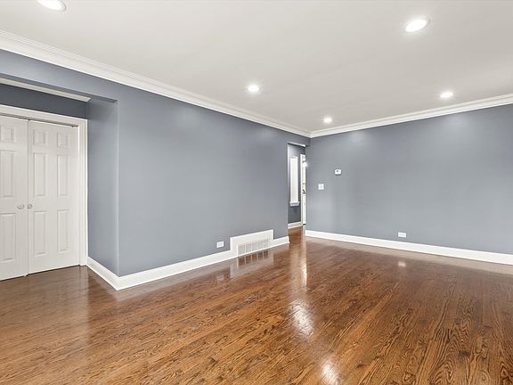 4th image of 12326 S Elizabeth St