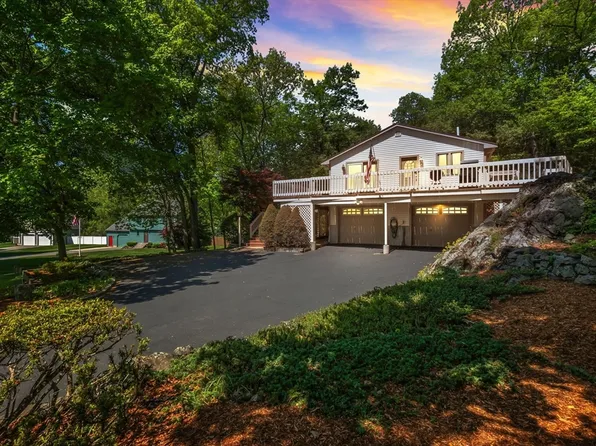 12 Wildwood Rd, Danvers, MA 01923