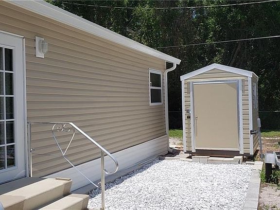 3rd image of 7444 Gulf Breeze Cir
