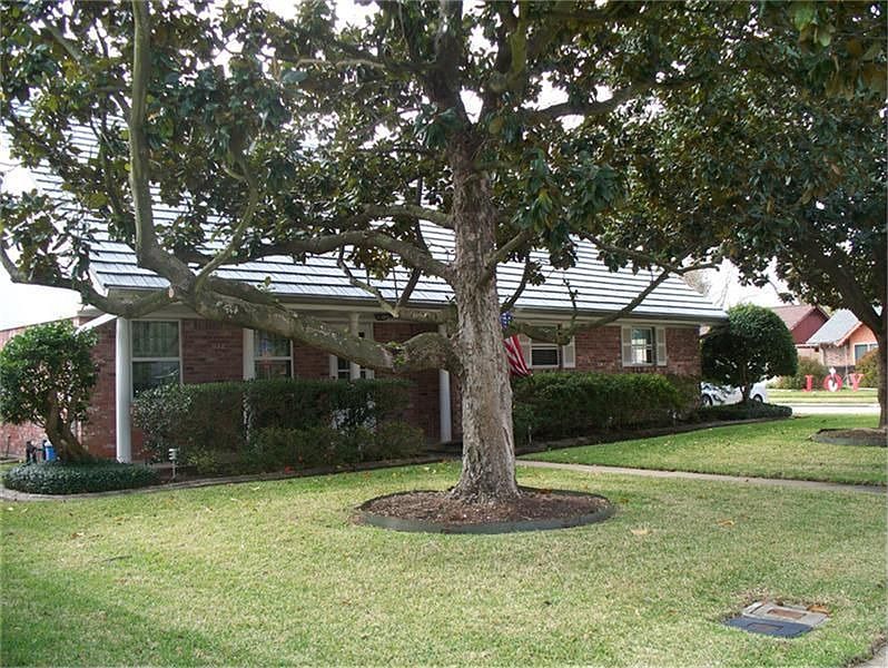 2nd image of 306 Crete Dr