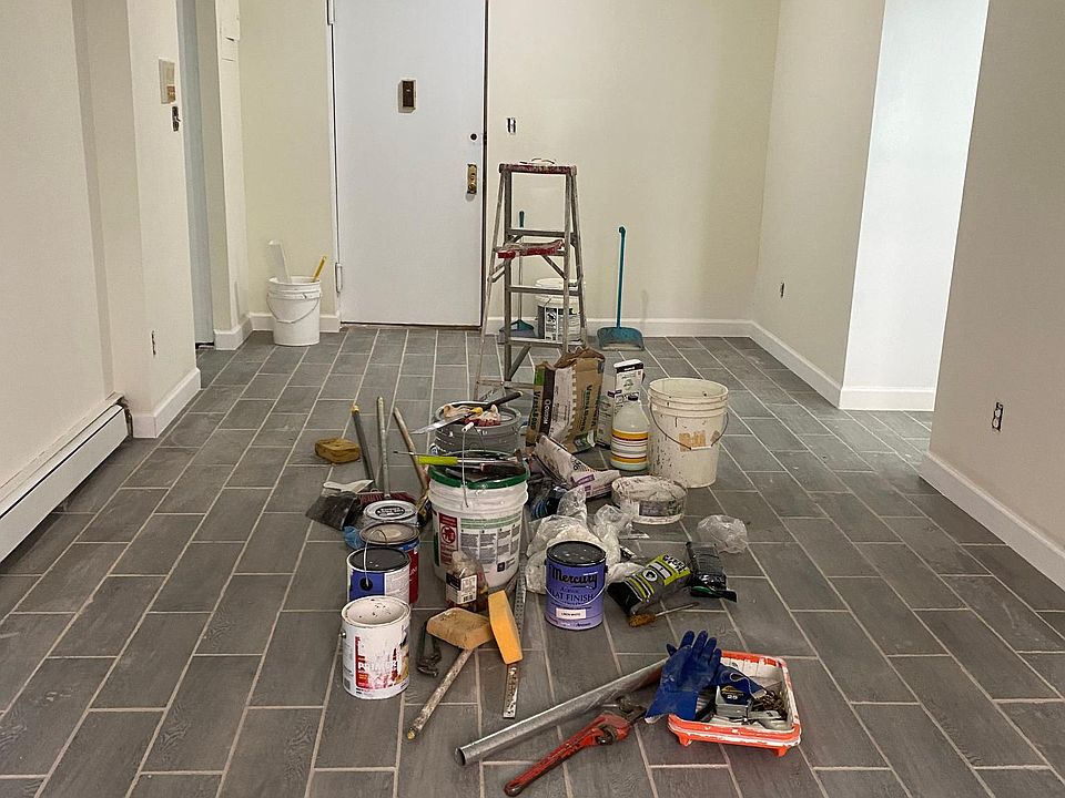 1st image of 14420 Roosevelt Ave #1B