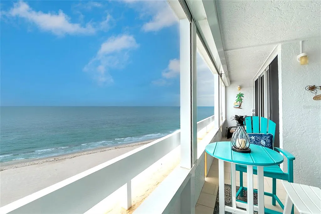 2 bed, 2.0 bath, 1165 sqft, $5,000 — Photo 4