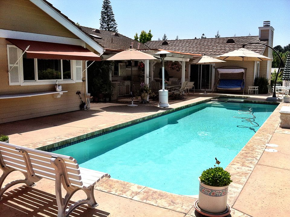 2nd image of 6487 Palomino Cir