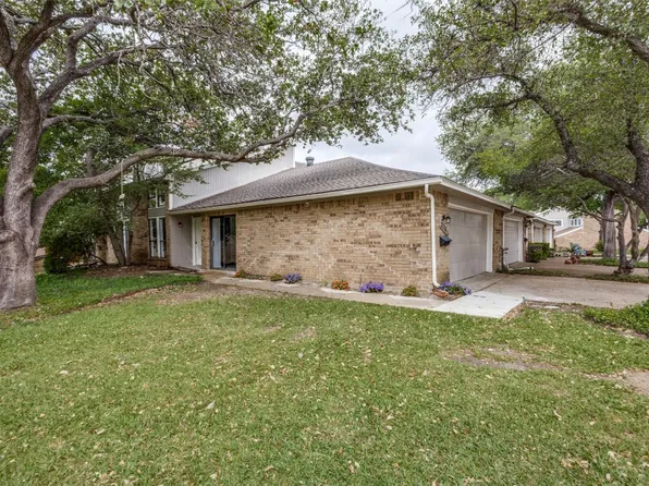 2111 Mistymeadow Ct, Carrollton, TX 75006