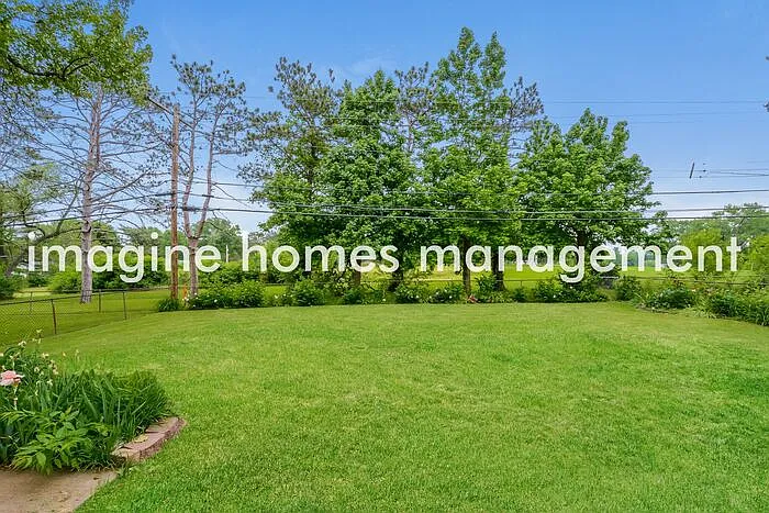 8526 General Grant Ln — Photo 11