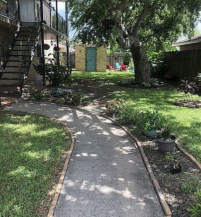 2nd image of 6007 Royal St