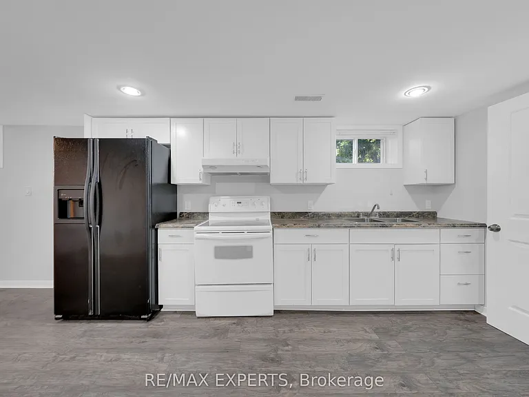 87 Eugenia St #LOWER — Photo 12