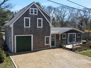 10 Elm St, Vineyard Haven, MA 02568