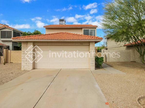 1966 N Blackstone Dr