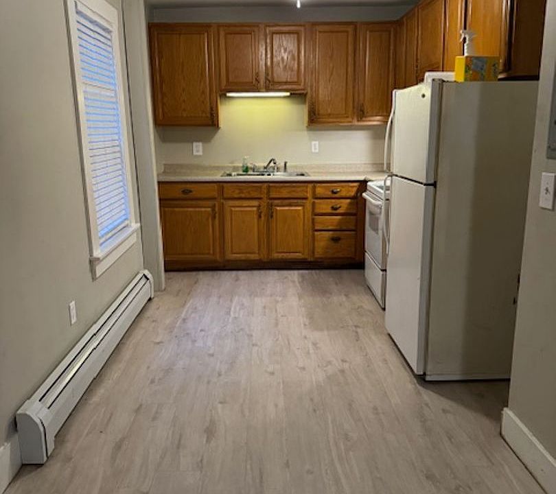 116 MAIN ST 116 Main St Springfield VT Zillow