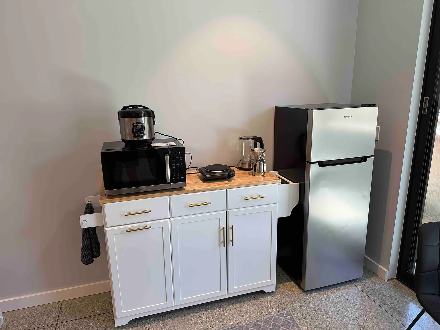 1 bed, 4800 sqft, $1,800 — Photo 1