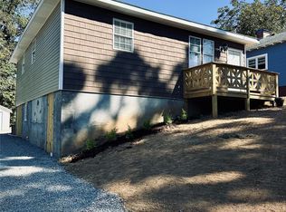 57 Willow St, Badin, NC 28009