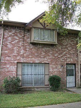 1st image of 146 Goodson Dr #146