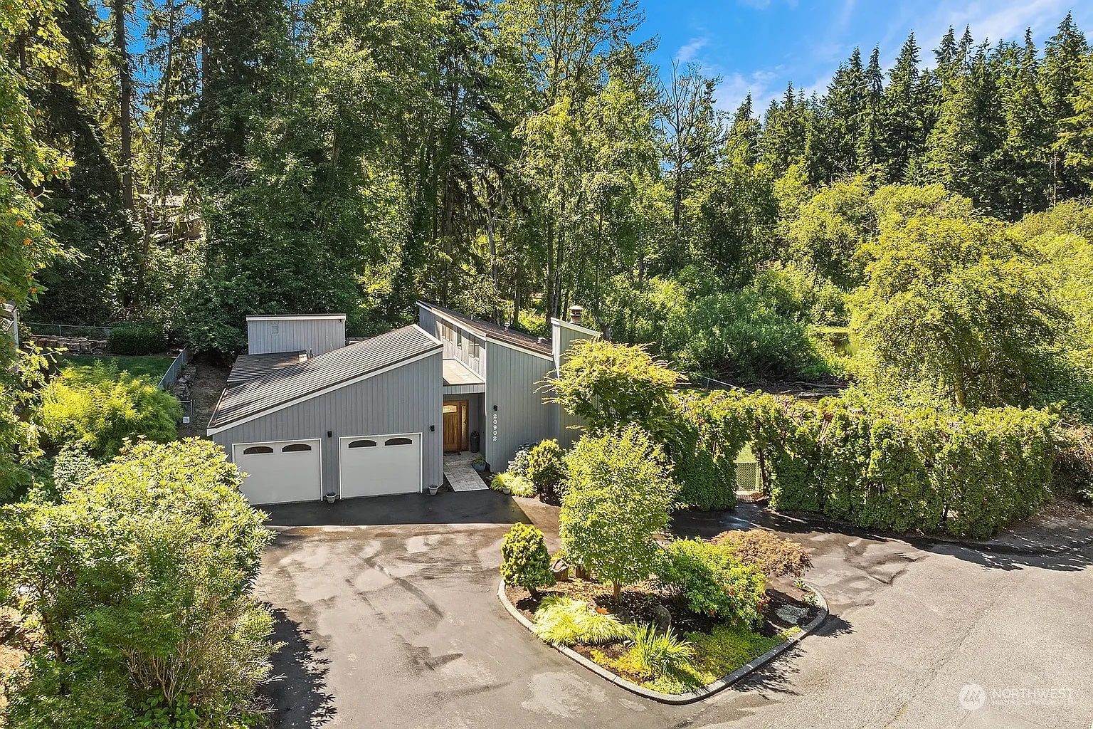 20902 Woodlake Drive photo 1