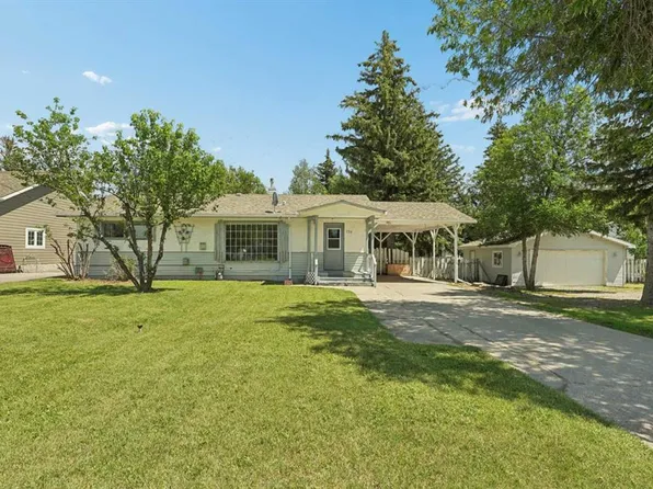 736 2nd St W, Cardston, AB T0K 0K0