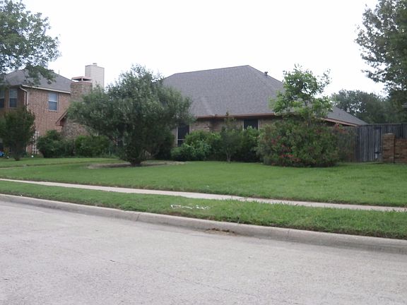 3rd image of 6732 Sweetwater Dr