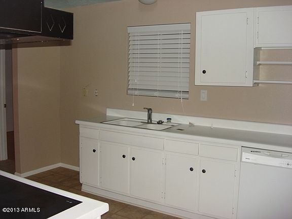4th image of 3402 W Diana Ave
