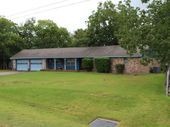 2806 N Fm 646, Santa Fe, TX 77510