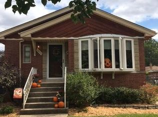 10725 S Kilbourn Ave, Oak Lawn, IL