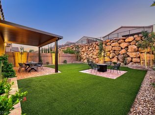 395 Nine Mile Creek Dr, Las Vegas, NV 89138