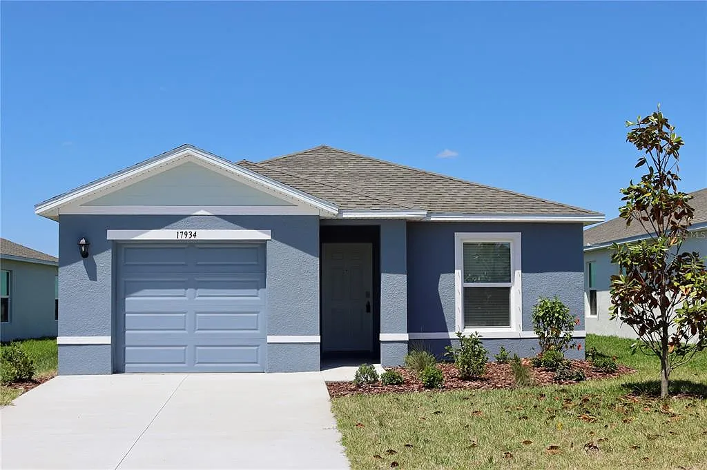 3 bed, 2.0 bath, 1223 sqft, $2,200 — Photo 1