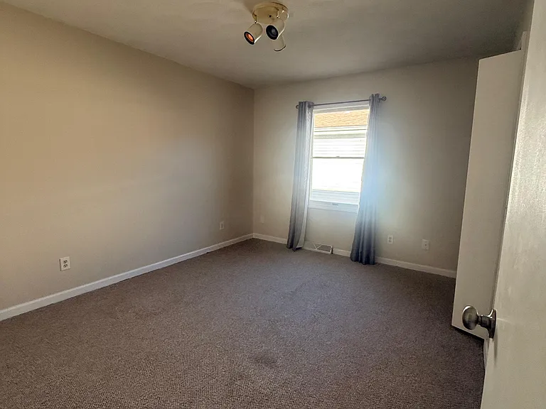 3131 Turning Mill Dr — Photo 7