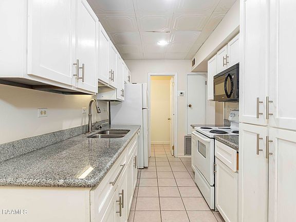 4th image of 200 Lodge Dr APT 309