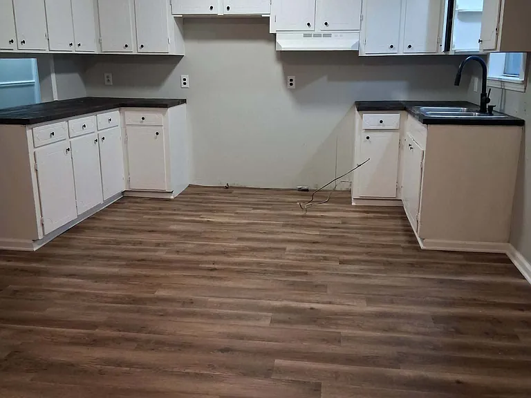 1103 Berrywood Ave — Photo 10