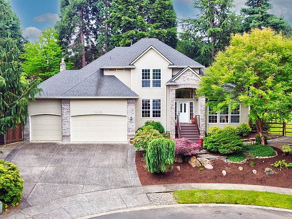 2nd image of 4405 NE 141st Cir
