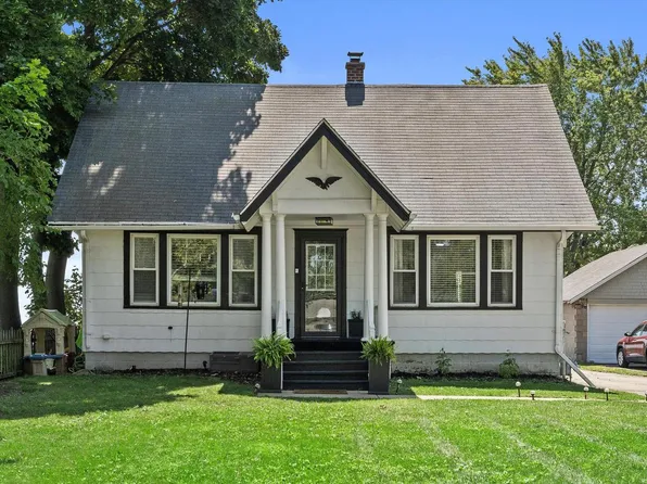 611 16th PLACE, Kenosha, WI 53140