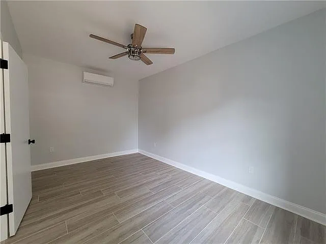 118 Metairie Heights Ave #F — Photo 8