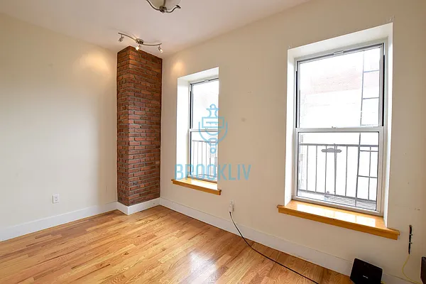 Rented by null | media 11