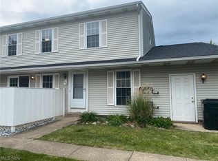 6561 Engle Rd #40A, Brookpark, OH 44142